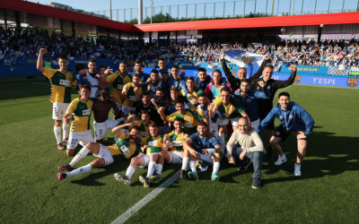 Celebració arlequinada a la mateixa gespa del Johan Cruyff | CES